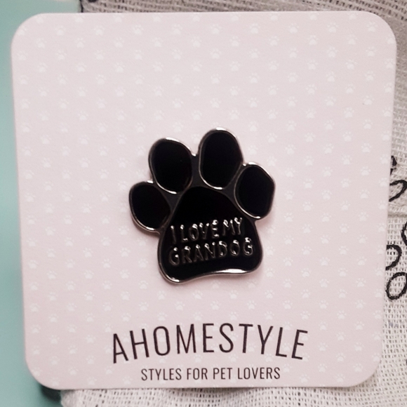 Pet Lover Enamel Pins - Picture 3 of 9